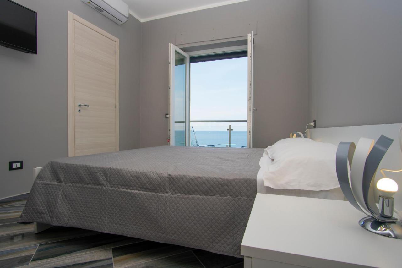 Bed and Breakfast La Dimora sul Mare Marina di Camerota Esterno foto
